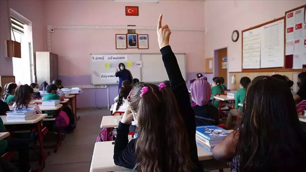 2024-2025 Eğitim Yılında Okul Saatleri Değişiyor Mu? Son Dakika MEB Kararı ve İstanbul, Ankara, İzmir'deki Uygulamalar 3