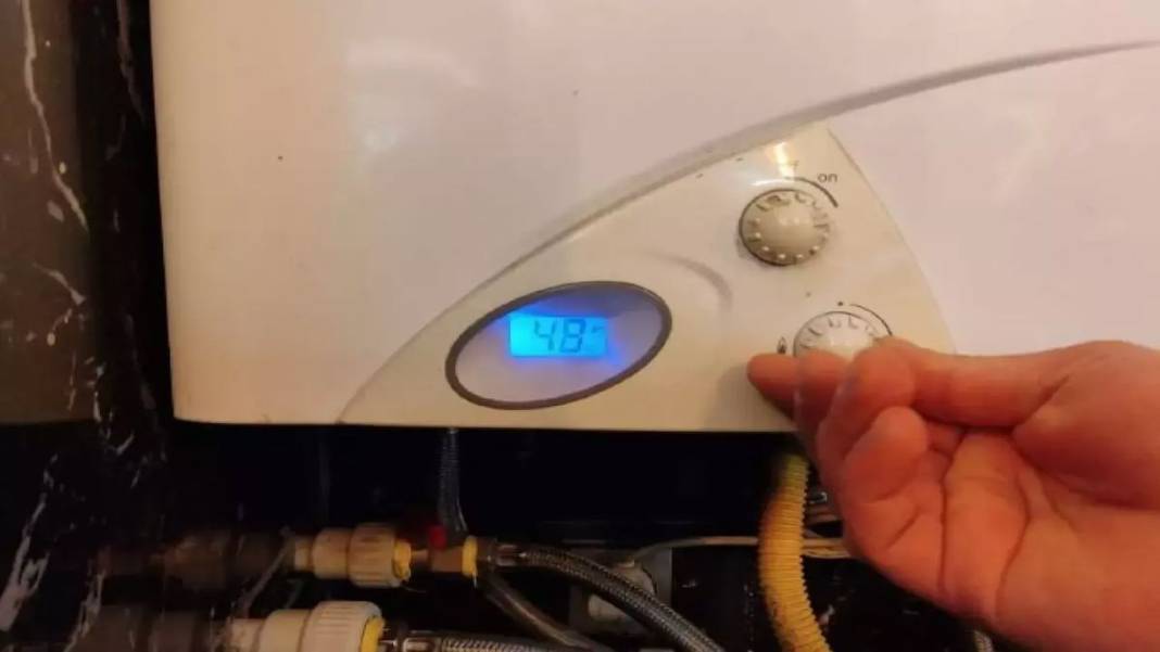 2024 Merkezi Sistem Kaloriferler Ne Zaman Yanar? Kombi Isıtması Ekim Ayında mı Açılacak? 2