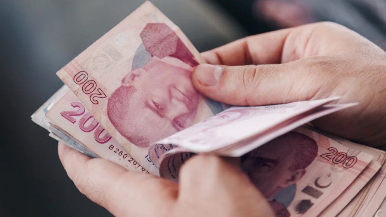 Acil Nakit İhtiyacı Olanlara 4 Bankadan Faizsiz 30.000 TL Kredi