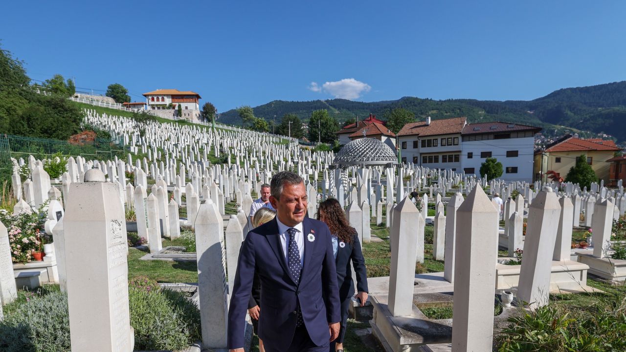 Özgür Özel, Erdoğan'a Destek Verdi: Hepimiz Adına Bir Mesaj
