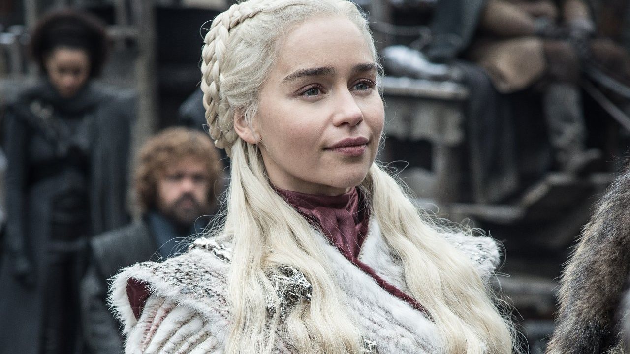 Emilia Clarke, Amazon'un yeni dizisi Criminalda oynayacak