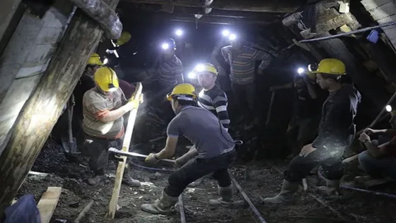 Polonya'daki maden ocağı çökmesi: İki işçi kurtarıldı