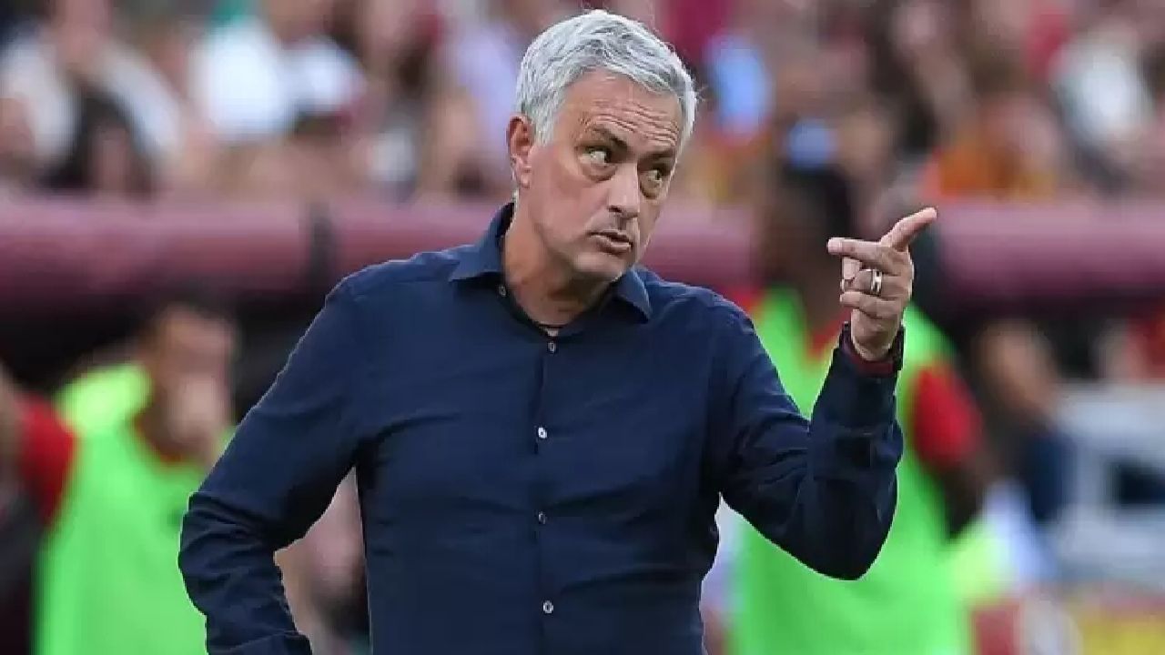 Jose Mourinho'dan Oyuncusuna Sert Uyarı