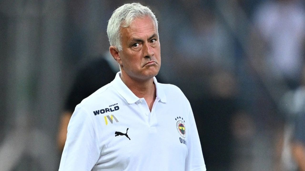 Fenerbahçe, Bazı Oyuncularını Transfer Listesine Koydu