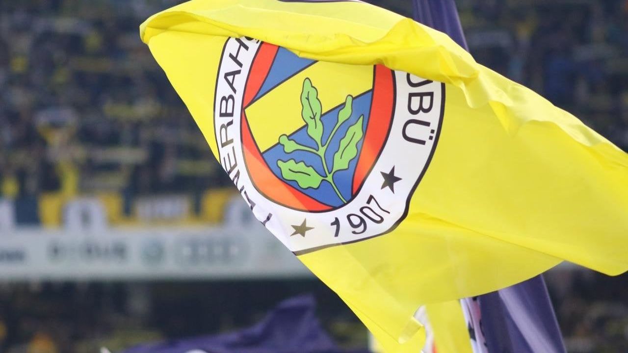 Fenerbahçe beklenen transferi resmen duyurdu