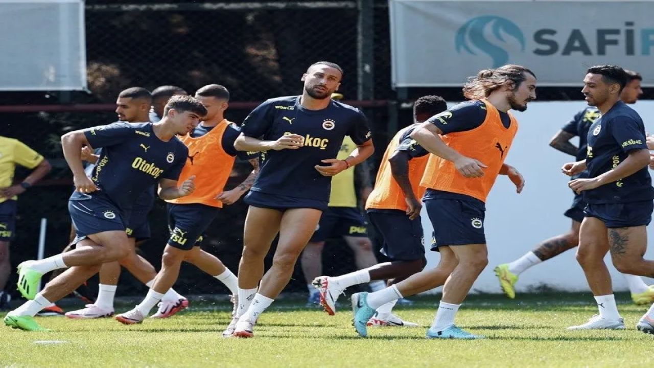Fenerbahçe, Galatasaraylı taraftarları kızdıracak transfer bombasıyla gündemde