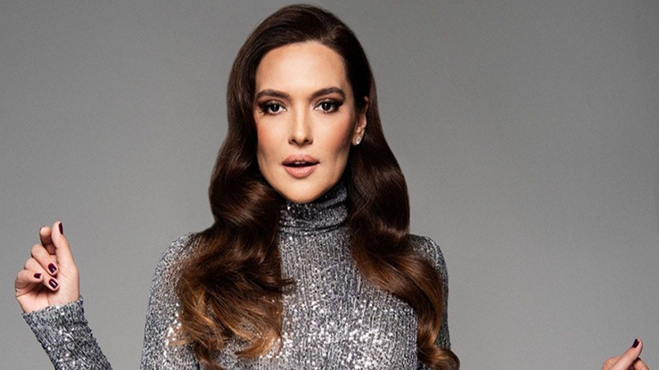 Demet Akalın, yağ aldırma operasyonu sonrası fotoğraflarını paylaştı