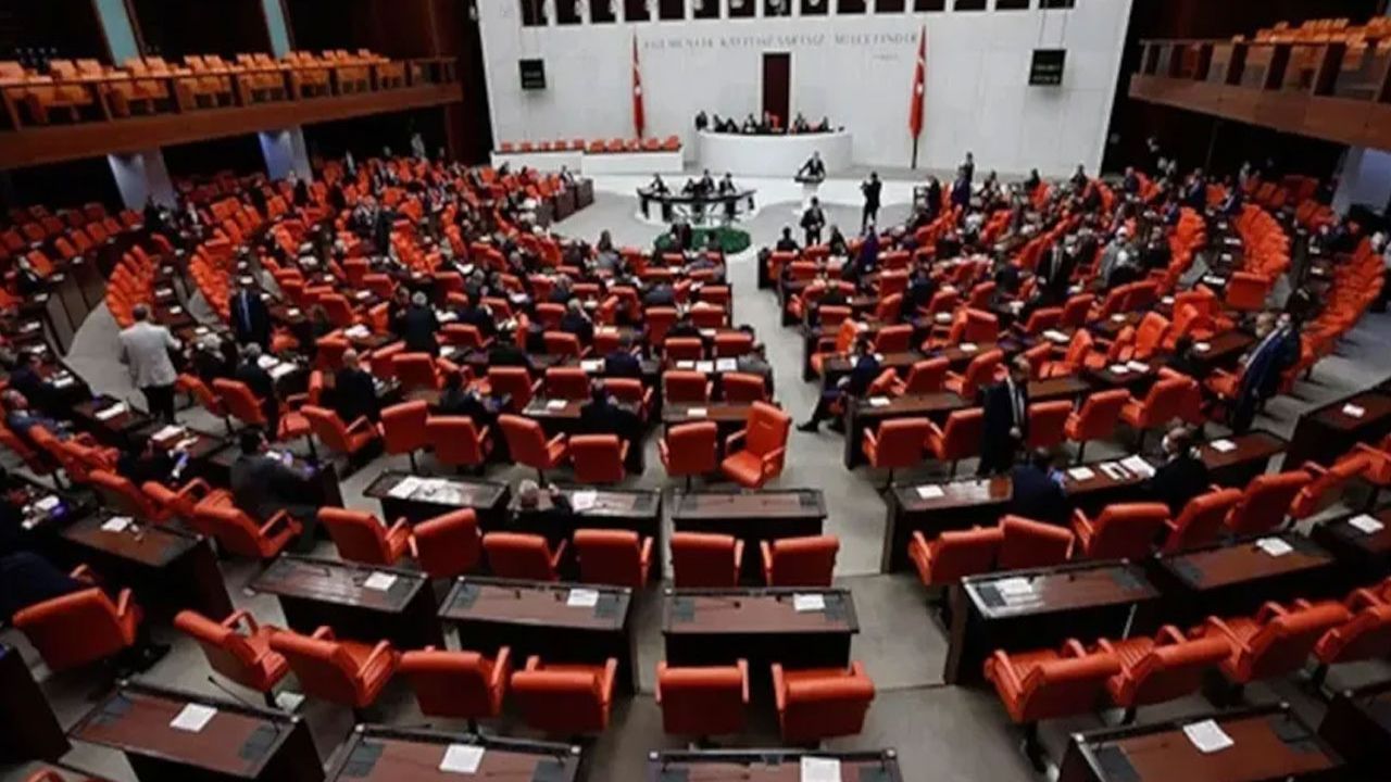 AKP ve MHP'li Milletvekilleri de Dahil Olmak Üzere 10 Yeni Fezleke Meclis'e Sunuldu