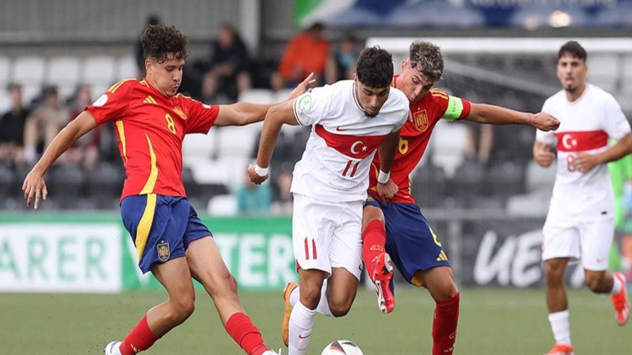 U19 Milli Takım, 90. Dakikada Bulduğu Golle 1 Puanı Hanesine Yazdırdı