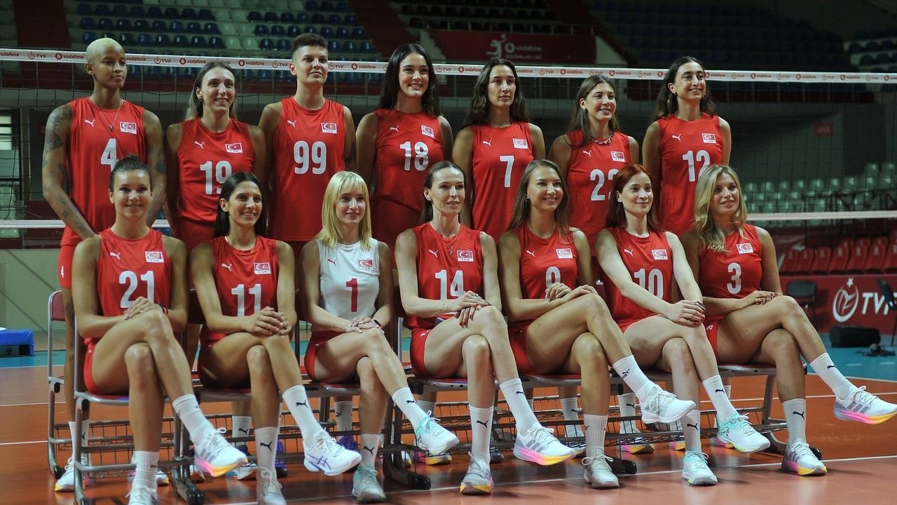 A Milli Kadın Voleybol Takımı Paris 2024 Yolunda Medya Gününde Buluştu