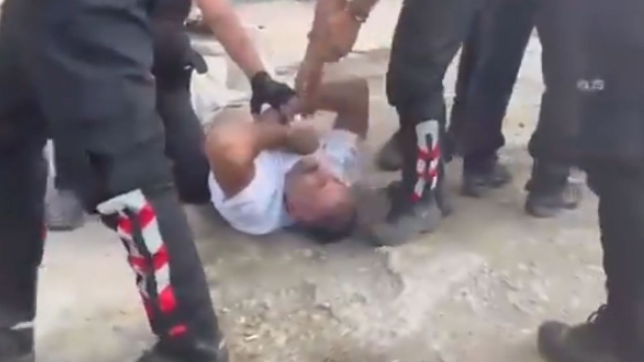 MHP'li Selçuk Köroğlu polise direnerek gözaltına alındı, tutuklama kararı çıktı