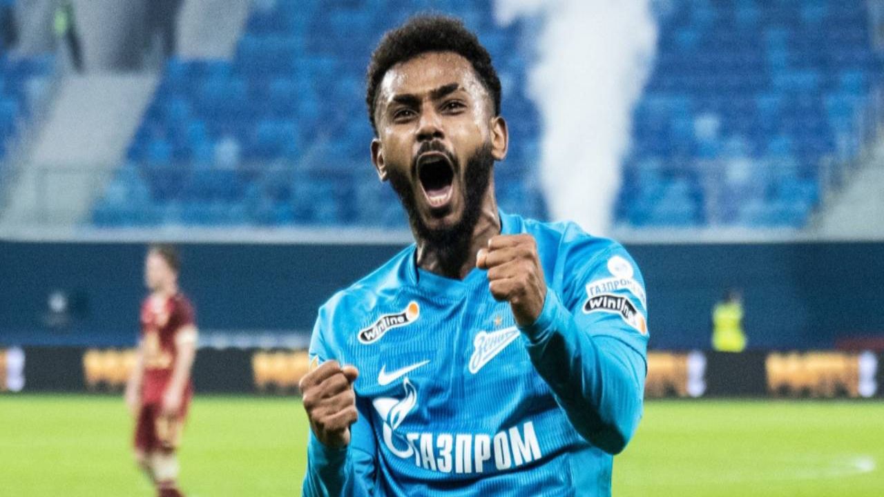 Galatasaray'daki transfer krizi büyümeye devam ediyor
