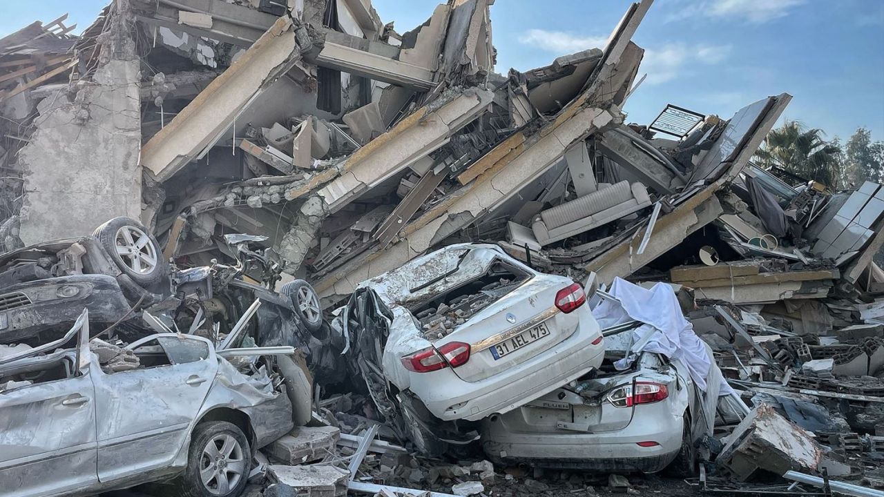 AKP'den deprem bölgesine yönelik vergi affı duyurusu