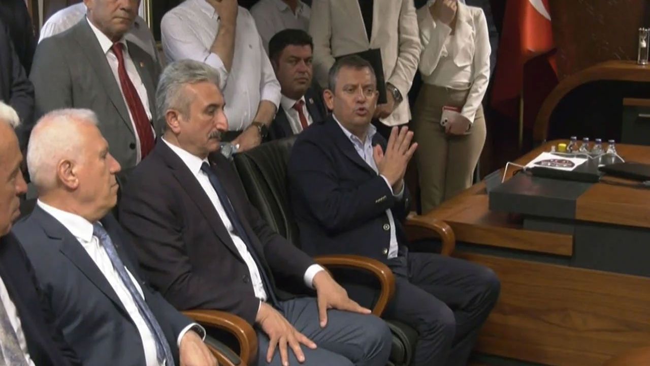 CHP Lideri Özel, İZSU Açıklamasında Yargının Önünde Siyaseten Engel Olmayacaklarını Belirtti
