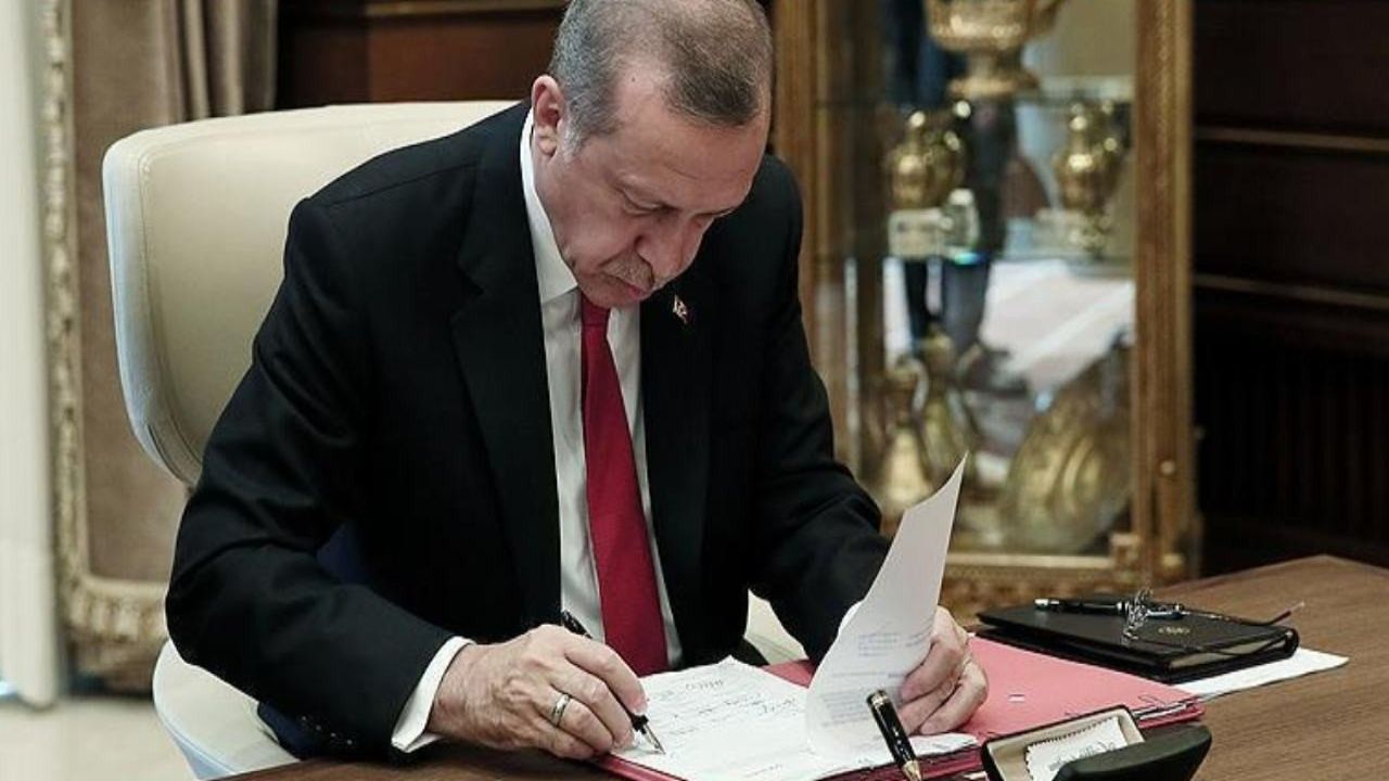Erdoğan 11 üniversiteye yeni rektör atadı