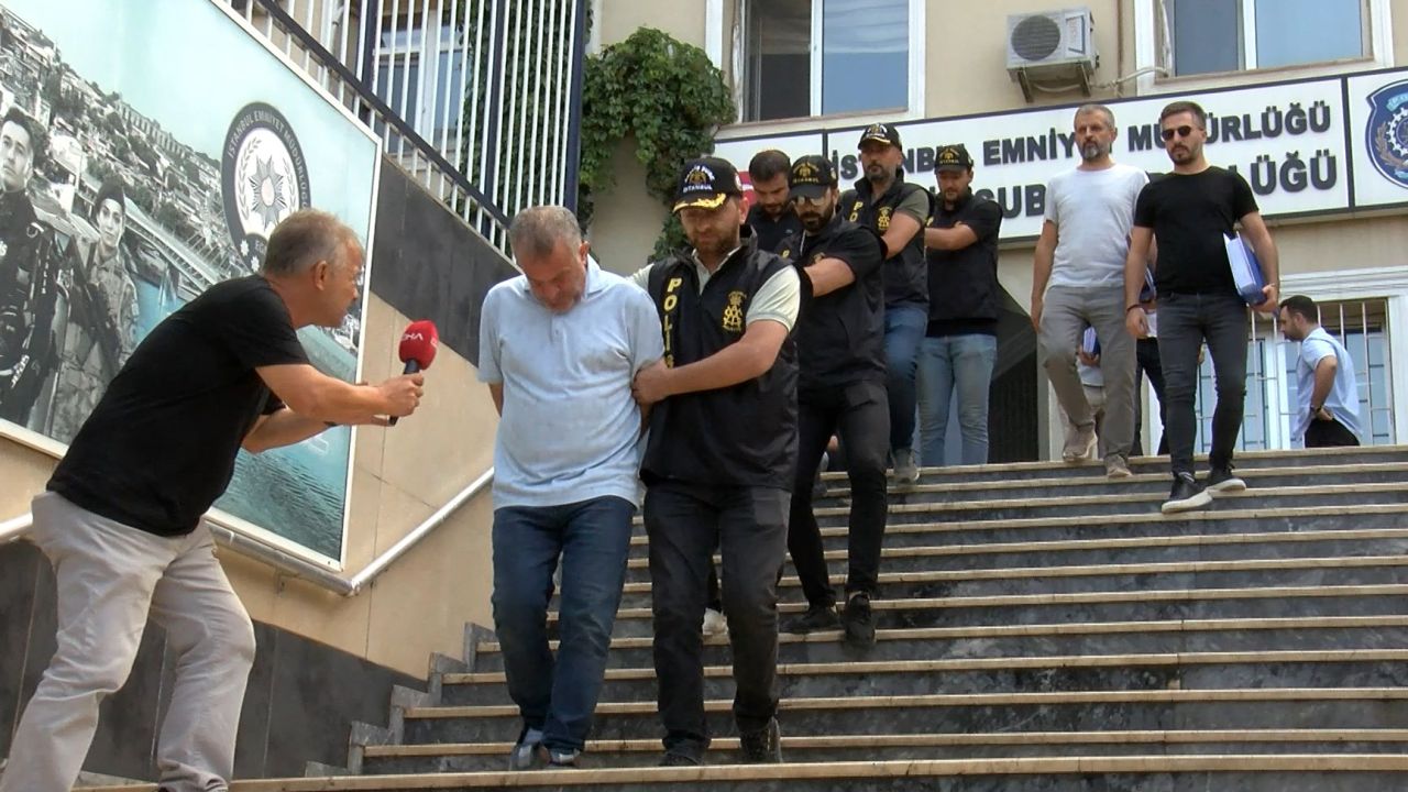 Reza Zarrab'ın Otomobilinin de Çalındığı 750 Milyonluk Dolandırıcılık Operasyonunda 25 Kişi Gözaltına Alındı
