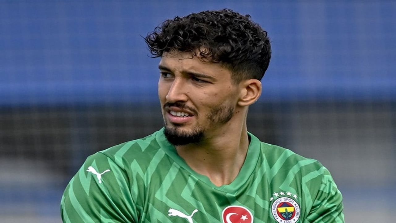 Altay Bayındır, Kaleyi Devralıyor