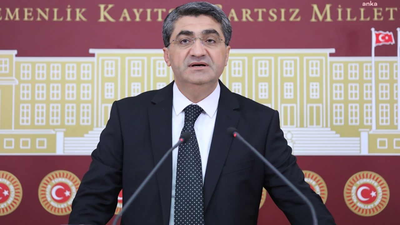 Deva Partisi Ekmen: Göçmen Karşıtı Olaylardaki Emniyet Zafiyetini Ele Aldı