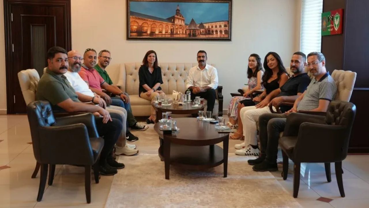 Demirtaş'ın avukatları Diyarbakır belediye eş başkanlarını ziyaret etti