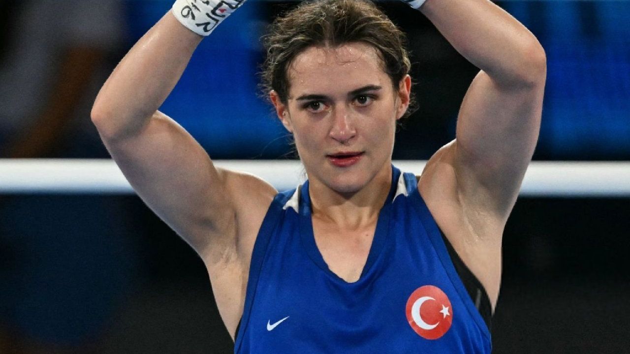Esra'nın muhteşem XX hareketi Olimpiyatlara damgasını vurdu