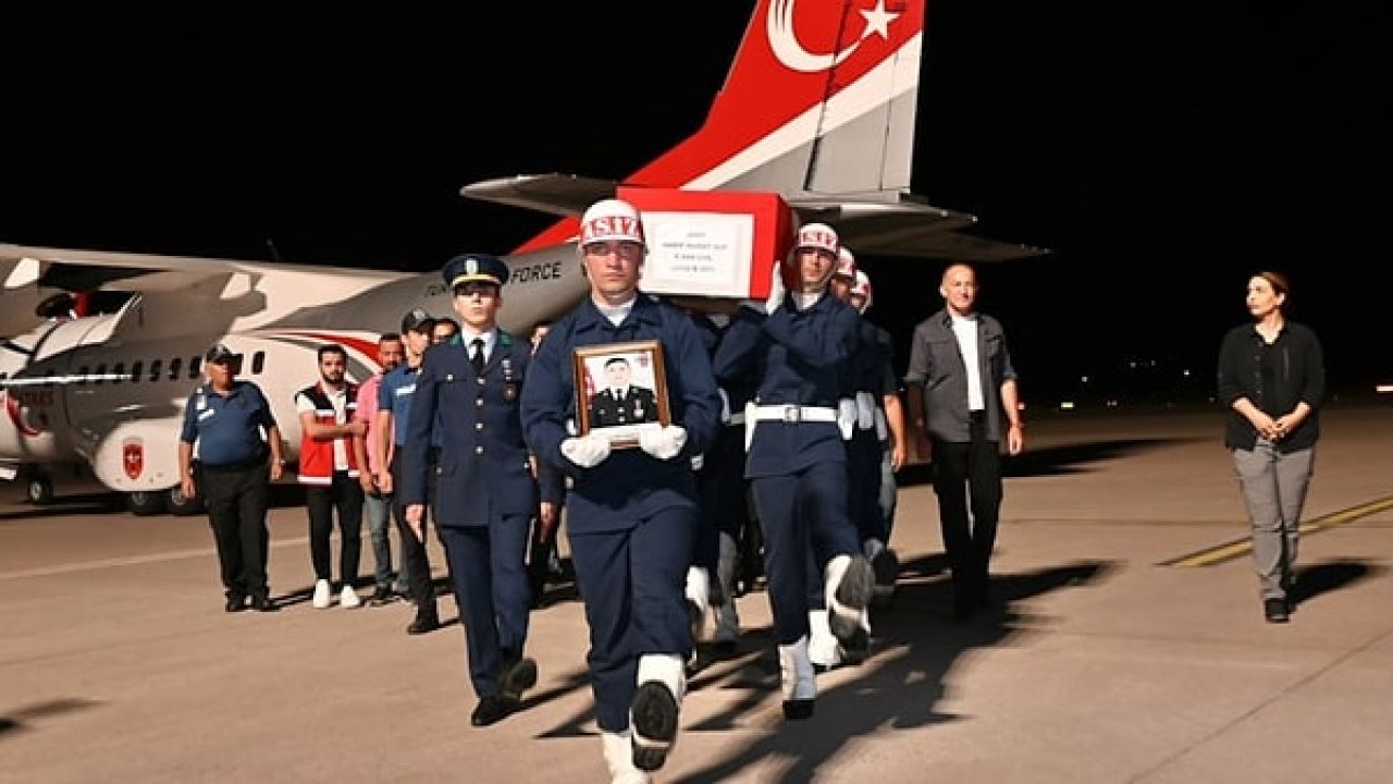 Oğlunun şehit olduğunu öğrenen anne kalp krizinden vefat etti