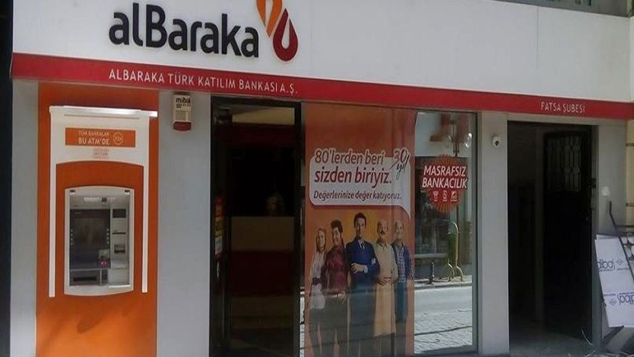 Albaraka Türk Çalışanı, Sokak Hayvanları Yasasına Karşı Çıkışı Sonrası İşten Ayrıldı