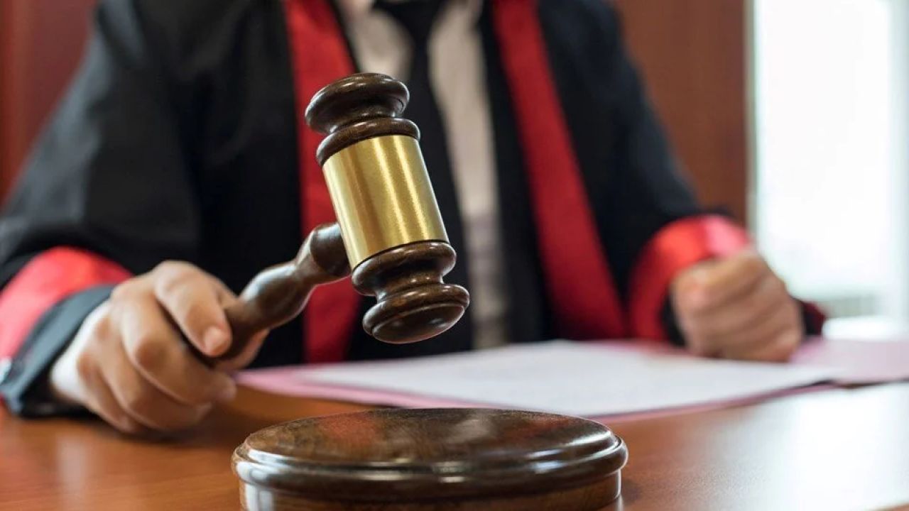 HSK, Rüşvet Aldığı İddia Edilen Mahkeme Başkanını Görevden Aldı