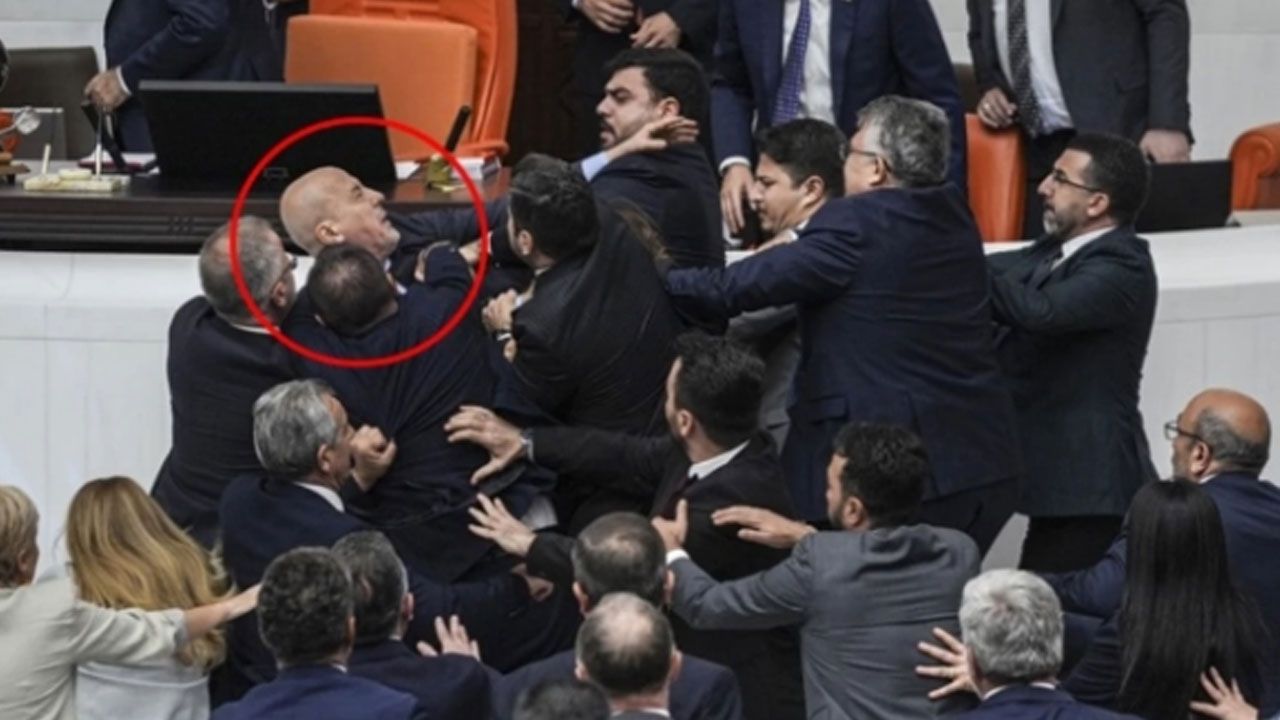 Ahmet Şık'a mecliste yapılan linç girişimine AKP'den açıklama: TİP ve DEM sıralarından küfür iddiası