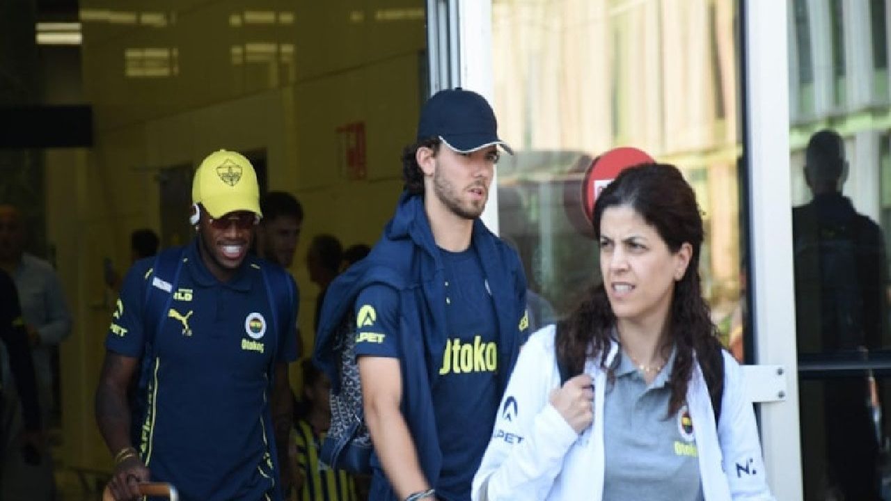 İzmir'de Fenerbahçe'ye coşkulu karşılama