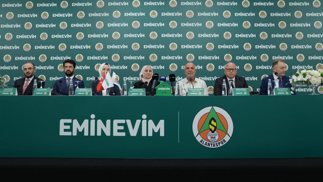 Alanyaspor yeni sponsorluk anlaşmasını duyurdu