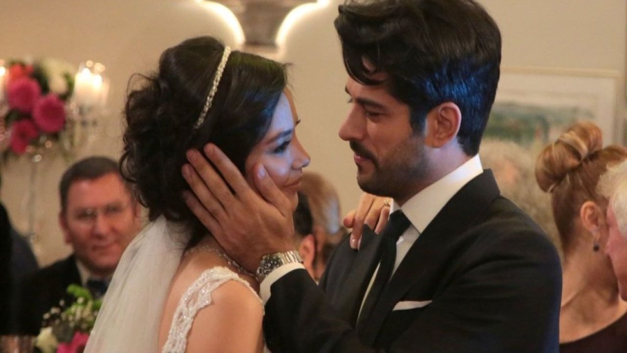 Burak Özçivit ve Hazal Filiz Küçükköse Yıllar Sonra Tekrar Bir Araya Geldi