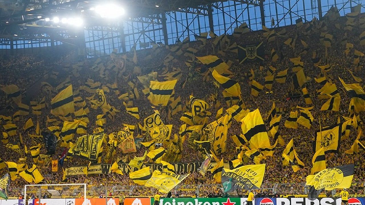 Borussia Dortmund taraftarlarından sponsorluk kararına tepki