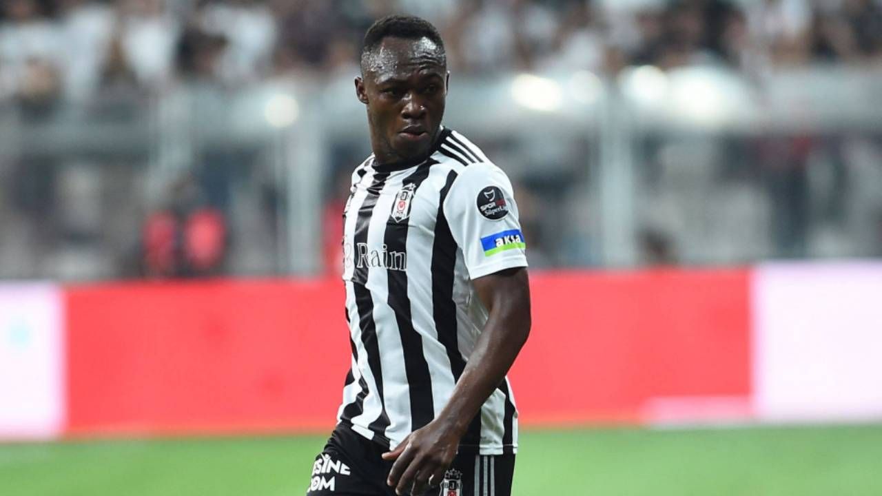 Jackson Muleka İstanbul'dan ayrıldı