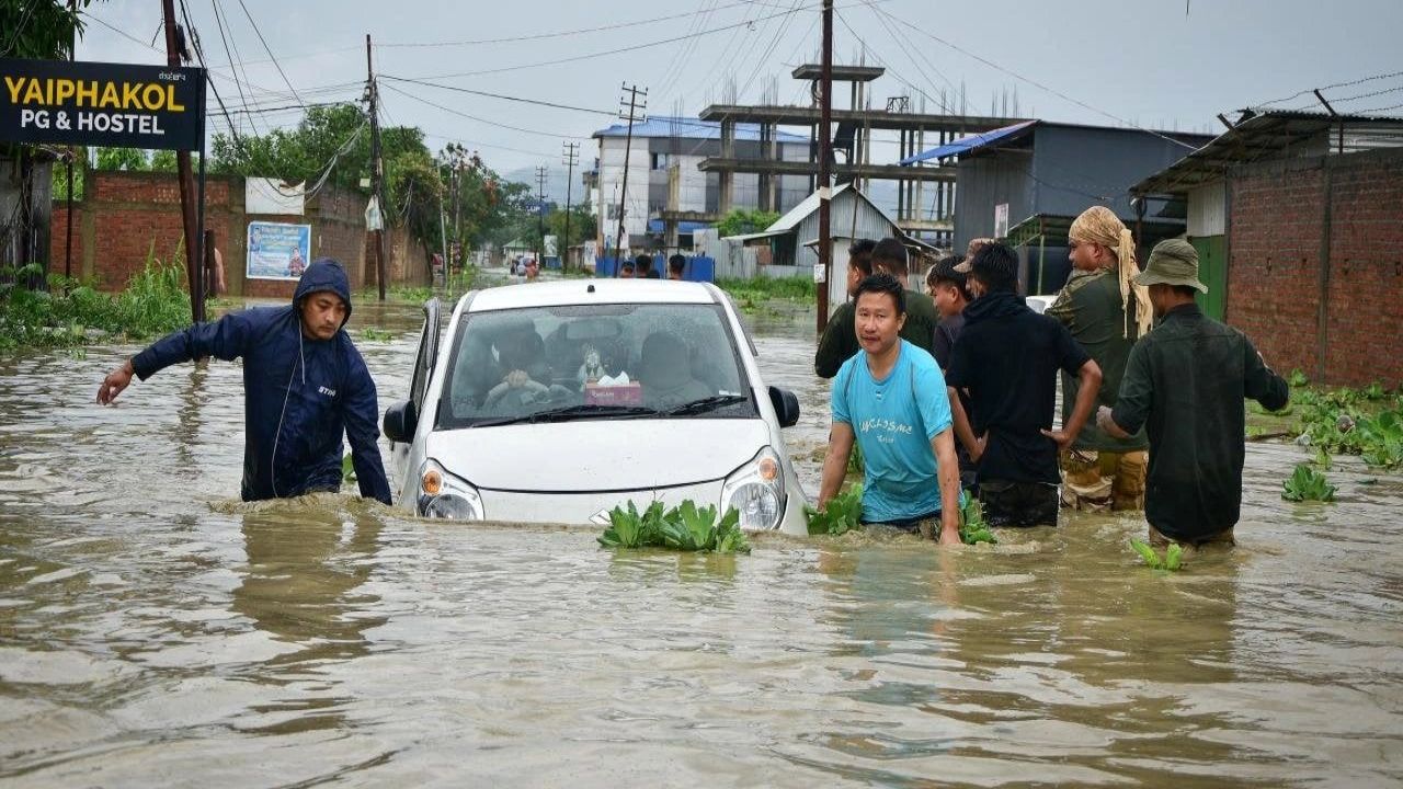 Bangladeş'te Sel Felaketi: 3 Milyon Kişi Mahsur