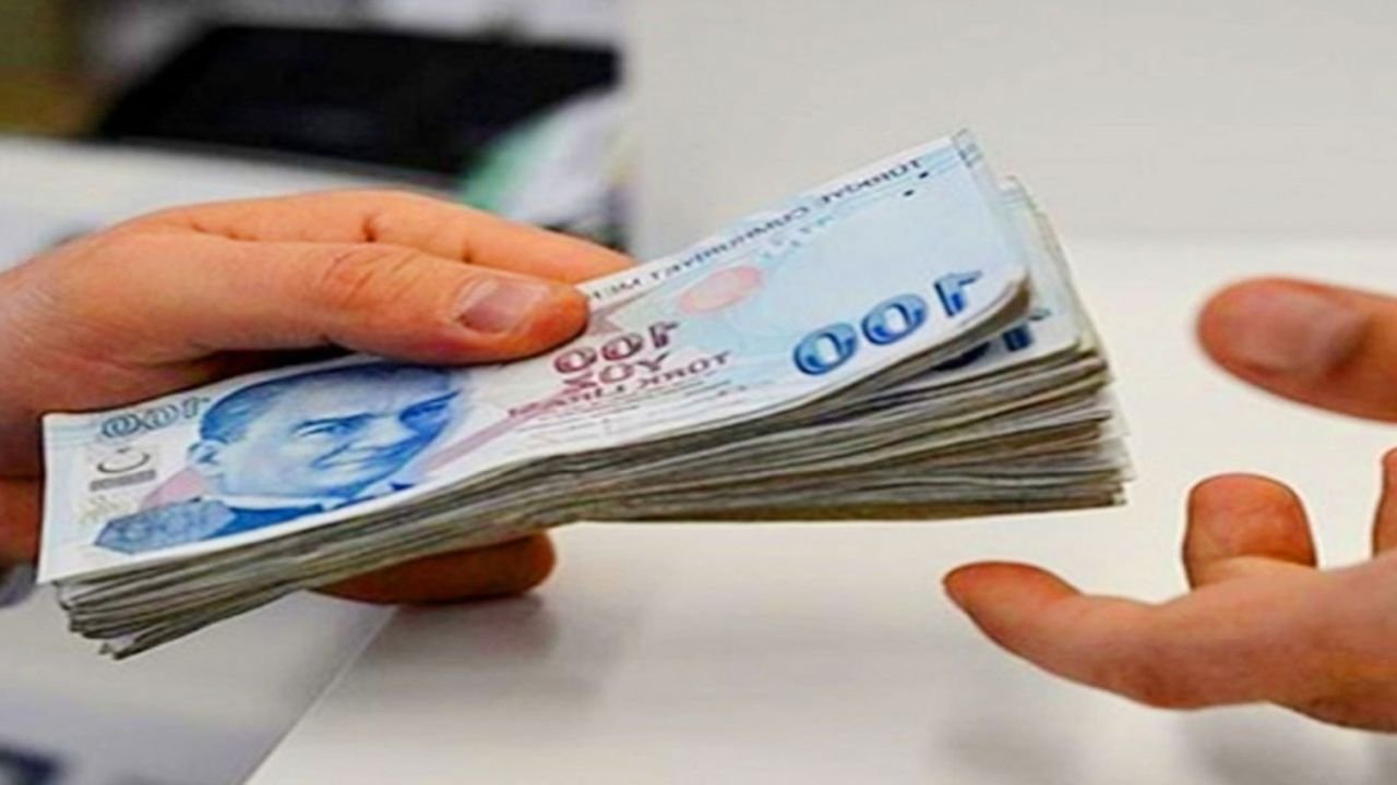 Ev hanımlarına evden emeklilik fırsatı! Tek dilekçeyle 12.500 TL maaş hakkı