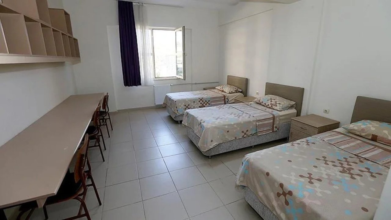 KYK'dan Öğrencileri Sarsan Zam: Yurt Ücretlerinde Yüzde 50 Artış!