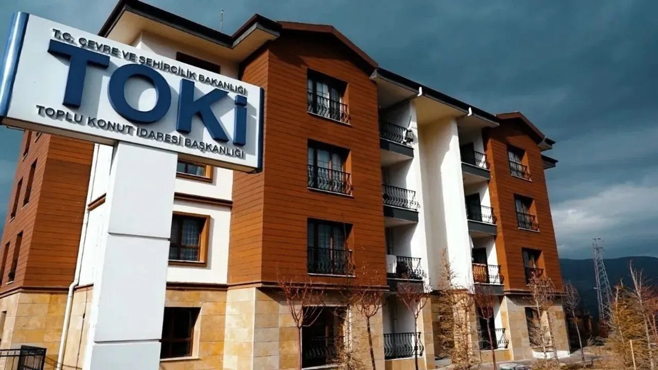 TOKİ Açıkladı! Dar gelirli vatandaşlara özel 2+1 ve 3+1 daireler, sadece 12 bin TL'den başlayan taksitlerle satışta.
