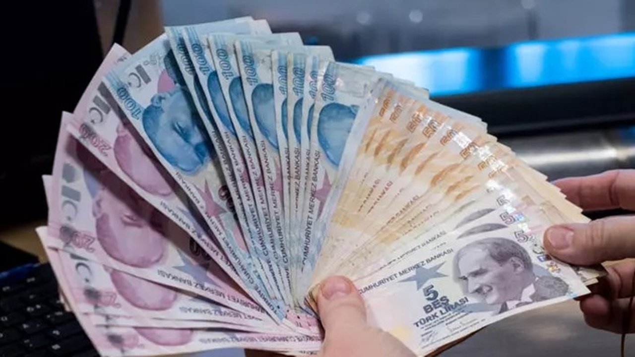 2025 Asgari Ücreti Kesinleşti! 22 Bin 104 TL ile Sınırları Zorlayan Duyuru