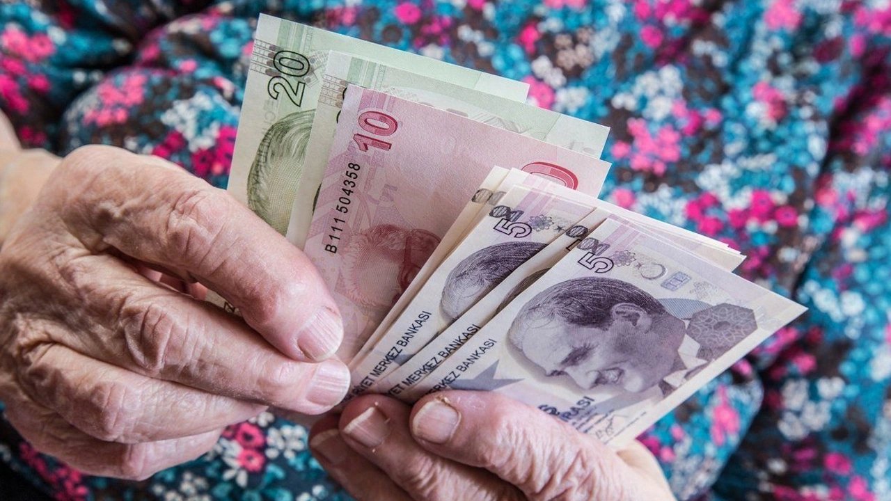2025’te Emekli Maaşlarına Yüzde 15,75 Zam! Yeni Maaş Tabloları Açıklandı