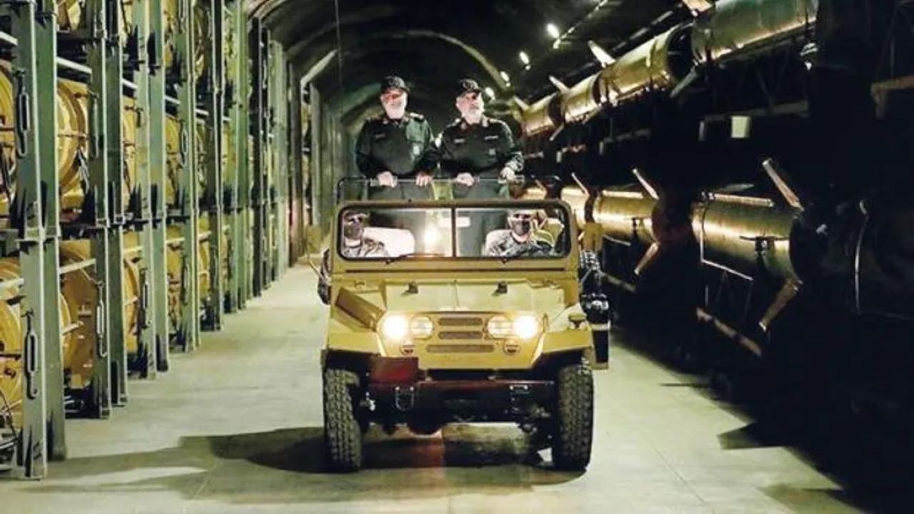 İran'dan İsrail'e Füze Tesisi Tanıtımı