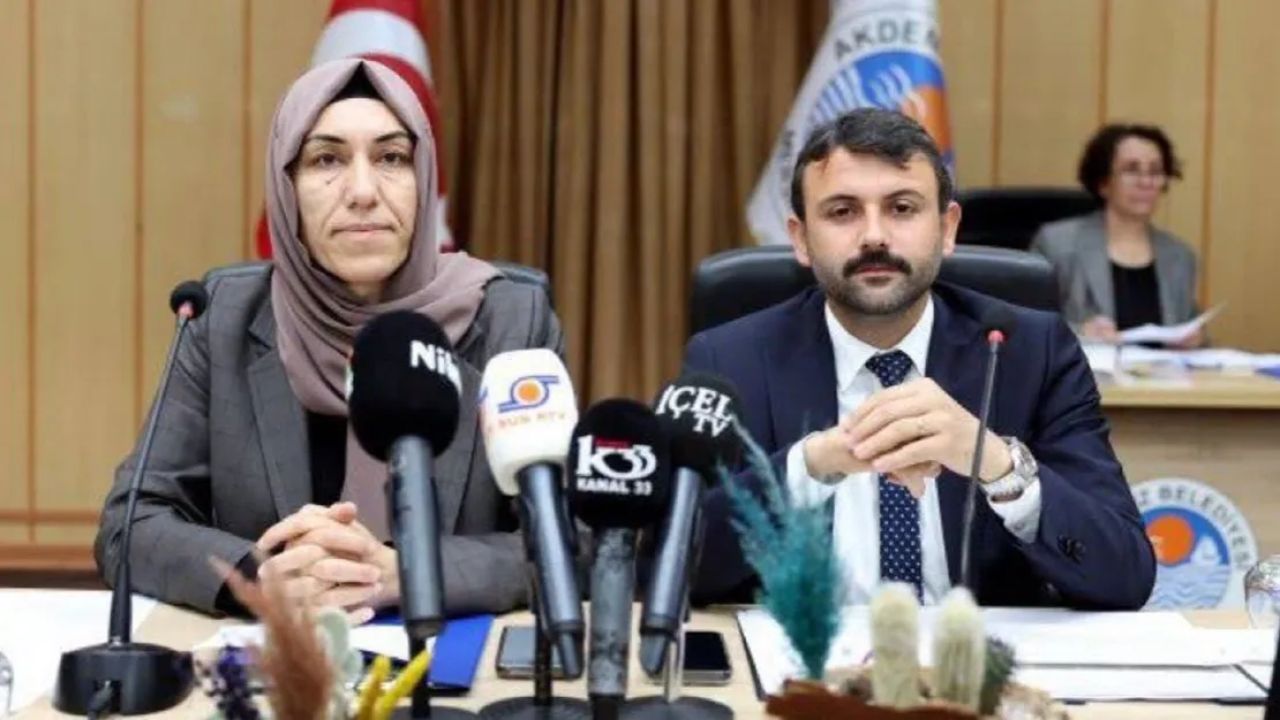 Akdeniz belediyesi başkanı ve üyeleri gözaltına alındı