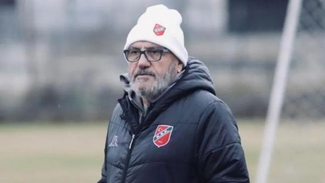 Mustafa Reşit Akçay görevinden istifa etti