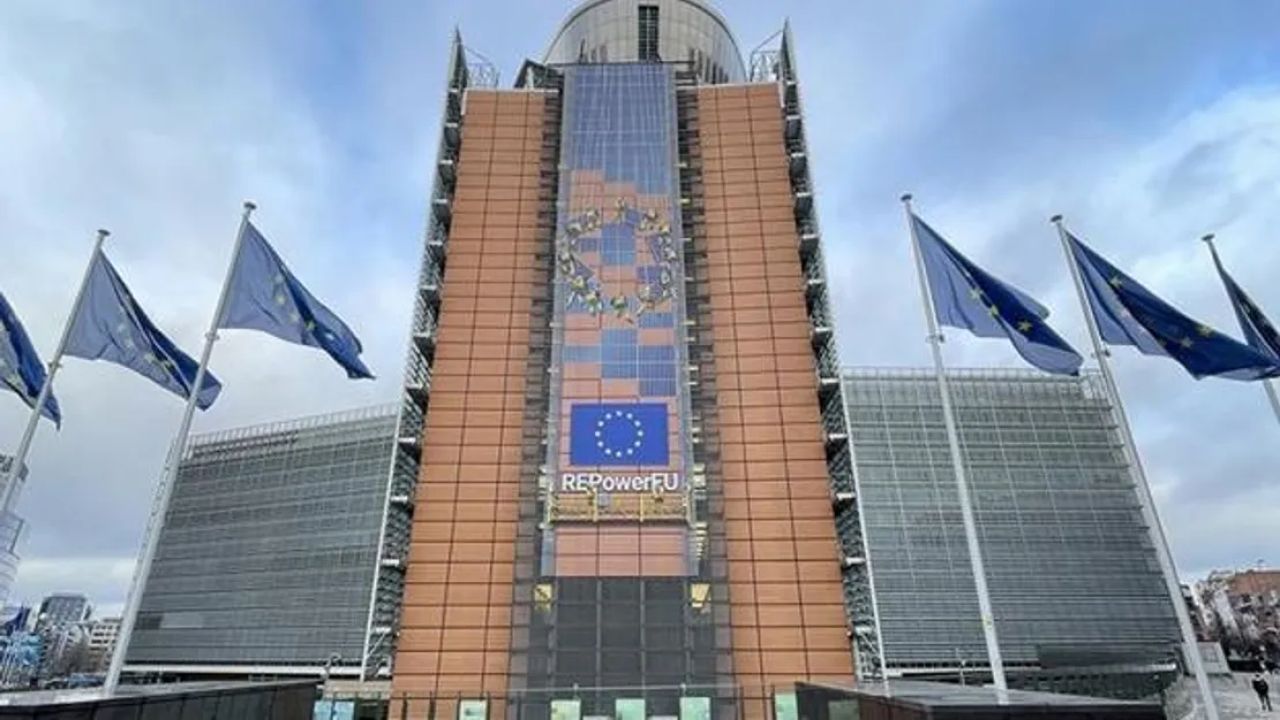 Ukrayna'ya AB'den Yeni İnsani Yardım Paketi Gönderildi