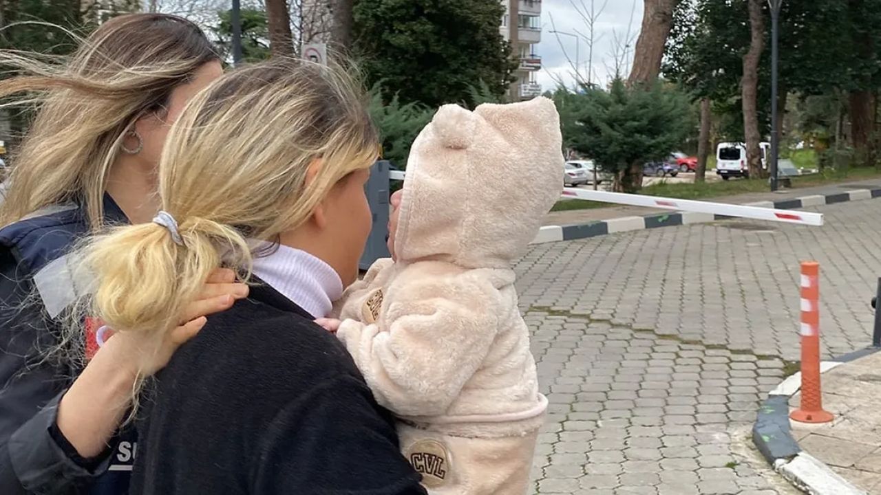 Adliyeye kucağında bebekle gelen soyguncu