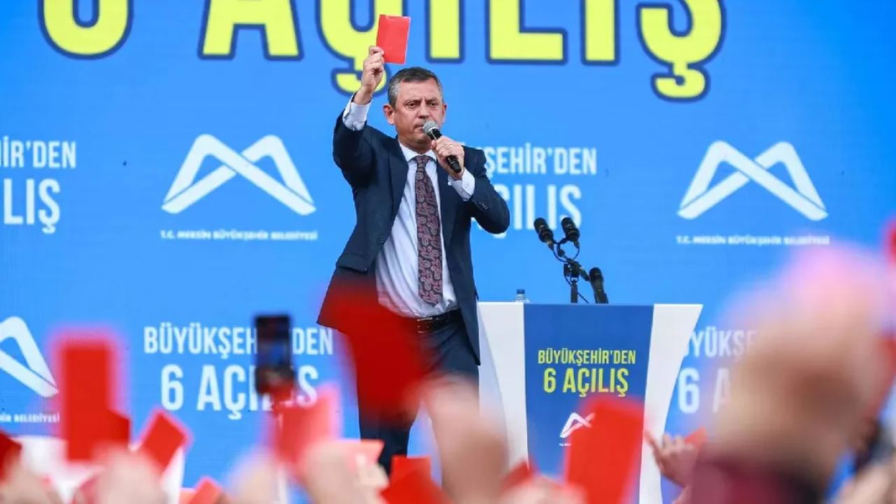 CHP üyelerine 'kırmızı kart' uyarısı içeren SMS gönderdi