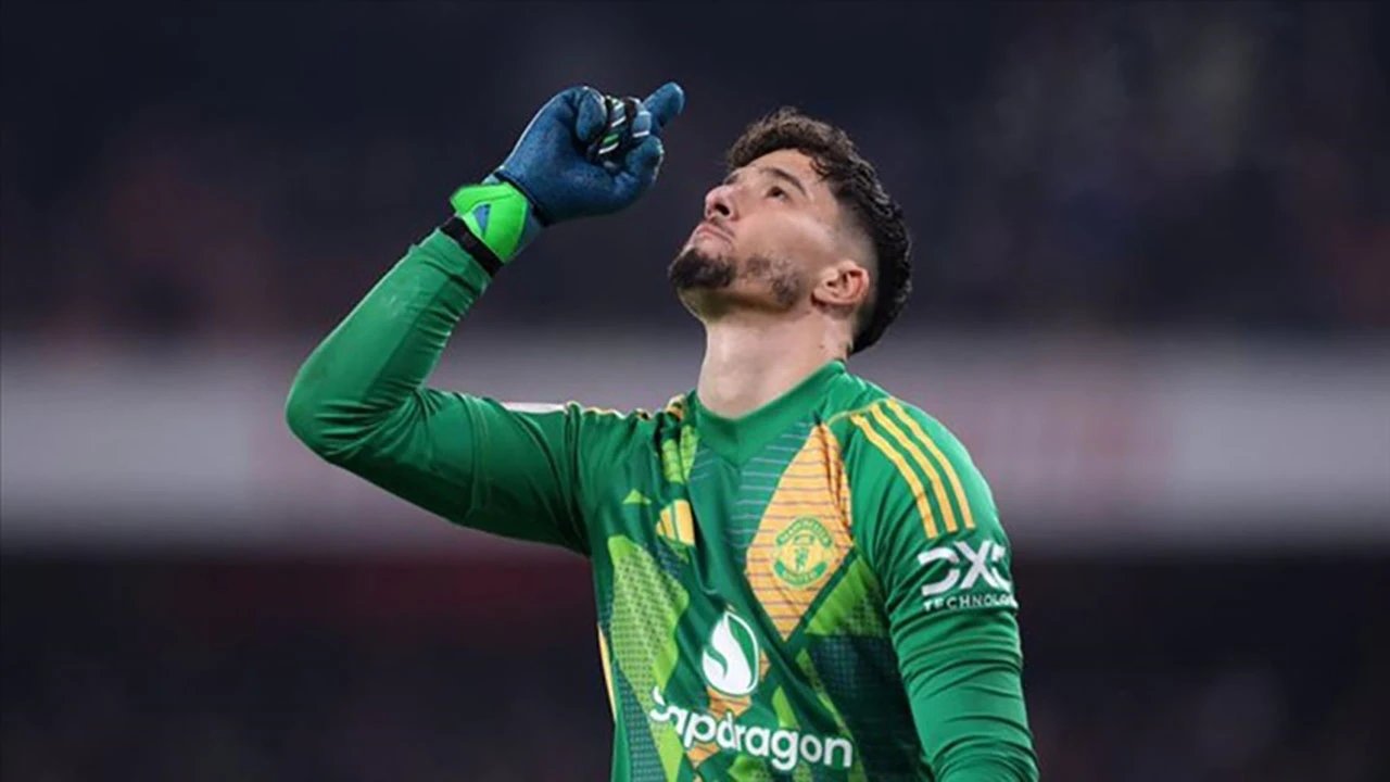 Altay Bayındır'ın İngiltere'de elde ettiği büyük başarı