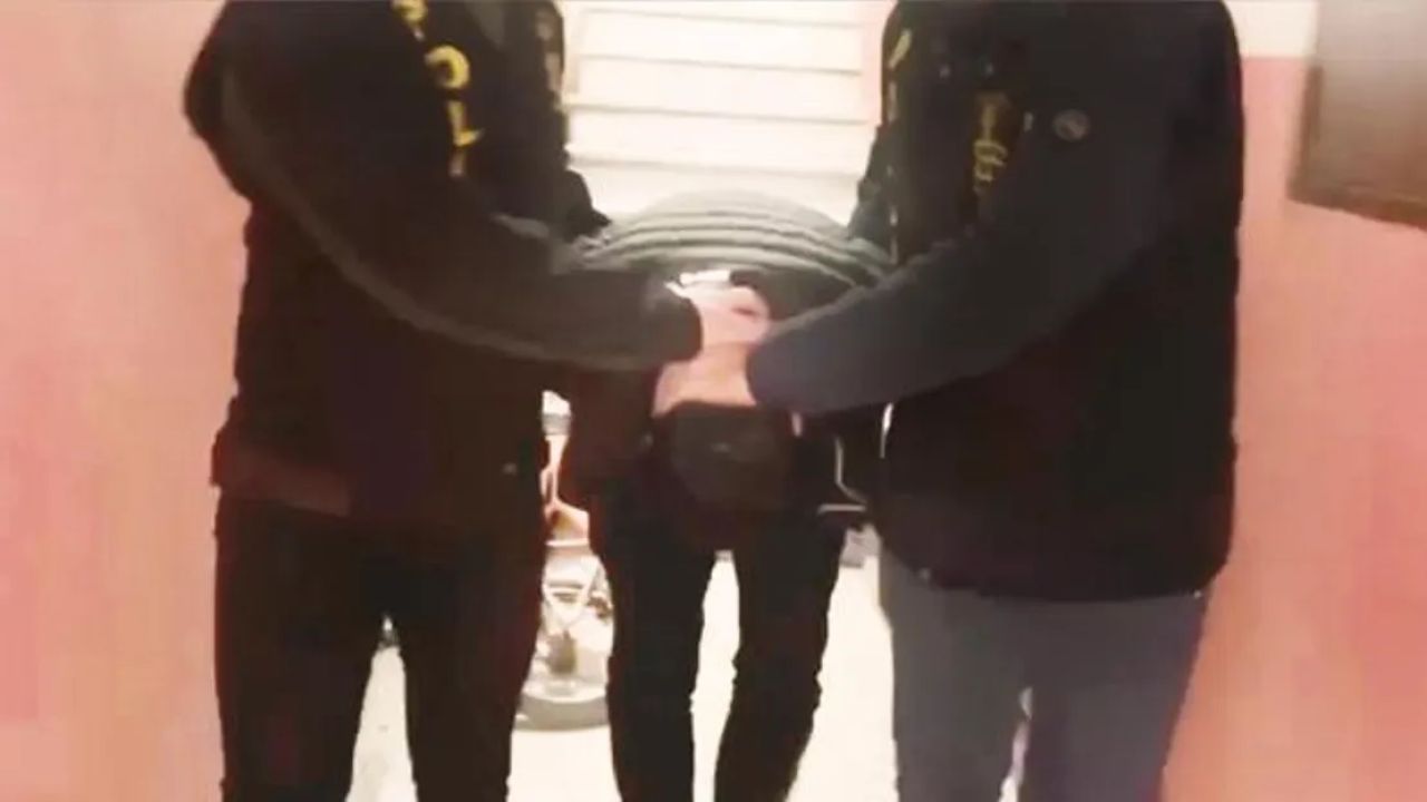 Taciz İddiasıyla Karşı Karşıya Kalan Taksi Şoförü Tutuklandı