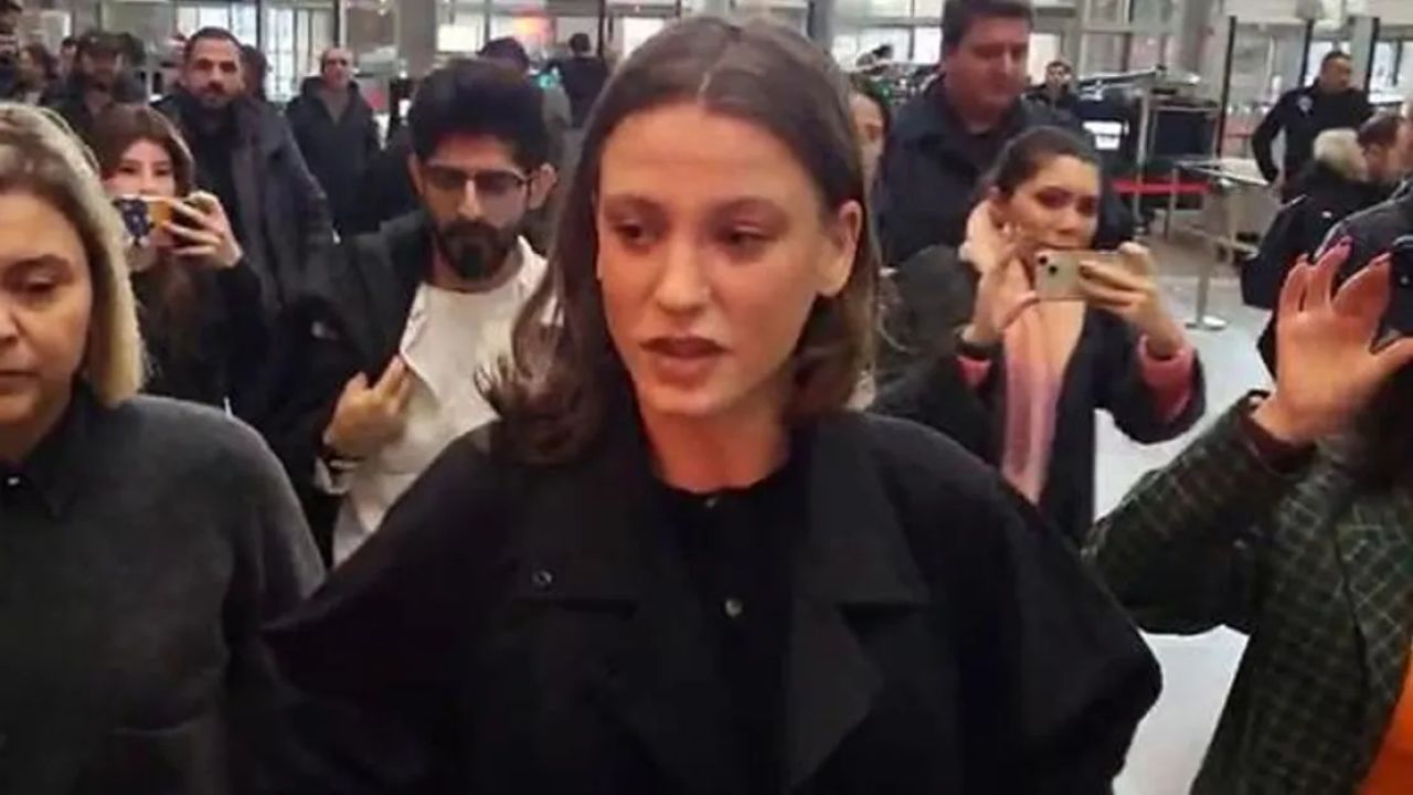 Serenay Sarıkaya, ifade vermek üzere adliyede