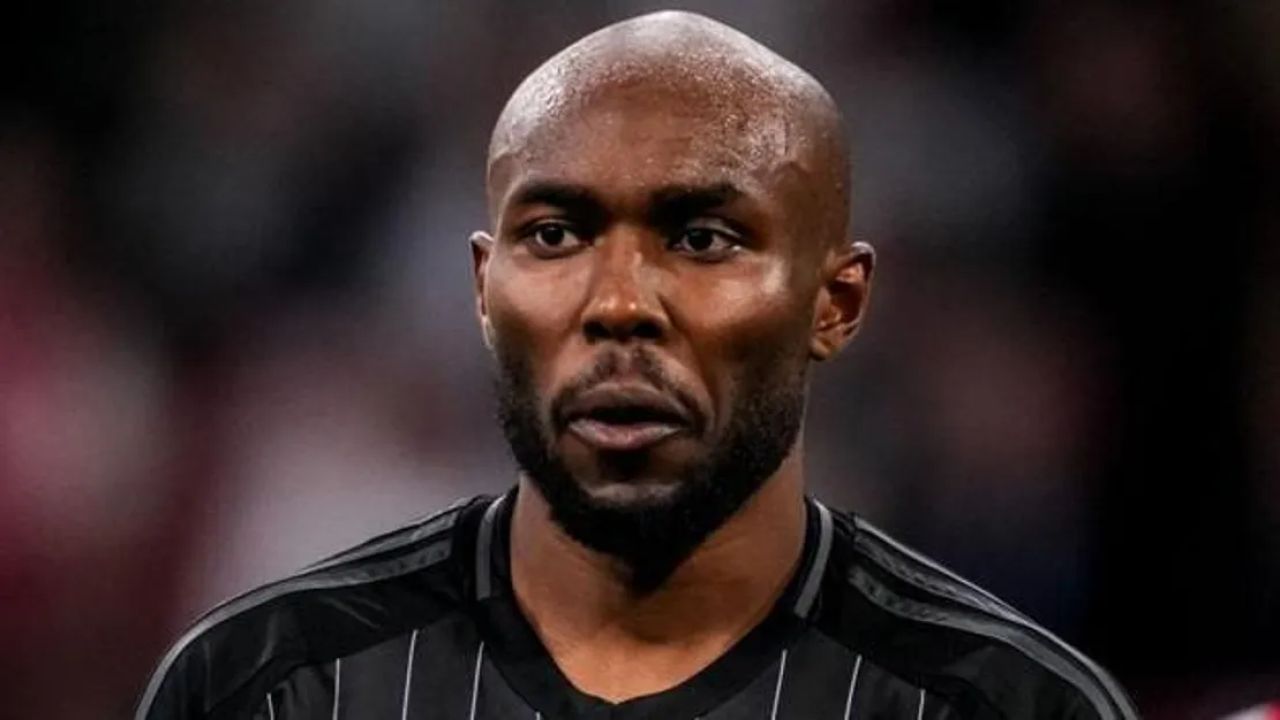 Beşiktaş'ta transfer görüşmeleri için menajerler İstanbul'a geldi