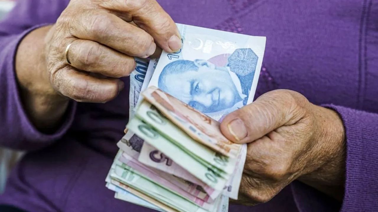 Emekli maaşlarına yapılan zam hesaplara yansıdı
